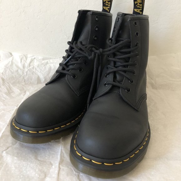 New DR. MARTENS Smooth Leather Men\'s Lace Up Boots in Black, Size US M9/W10 #16